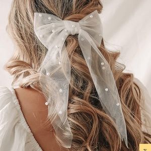 White pearl tulle bow